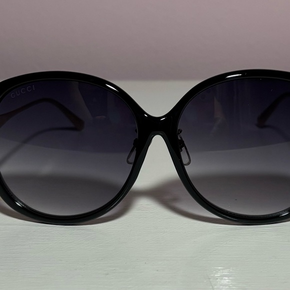 Gucci Black Butterfly Sunglasses with Gradient Lenses